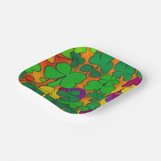 St. Patrick's Day Teller mit Kleeblättern (Gewinkelt)