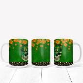 St. Patrick's Day Theme with Skull and Kleeblatt Zweifarbige Tasse