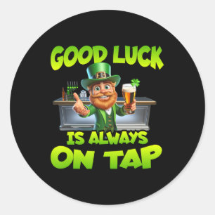 St Patricks Day Viel Glück ist immer auf Gestochen Runder Aufkleber