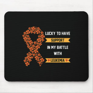 St Patricks Day Vierblättriges Kleeblatt Orange Le Mousepad