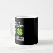 St Patricks Day Vintage Glücksklee Spaß St Kaffeetasse (Vorderseite Links)