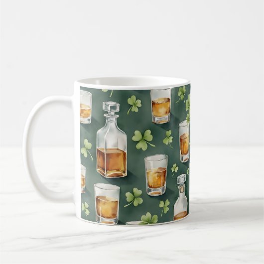 St. Patrick's Day Whiskey and Shamrocks Pattern Kaffeetasse (Links)