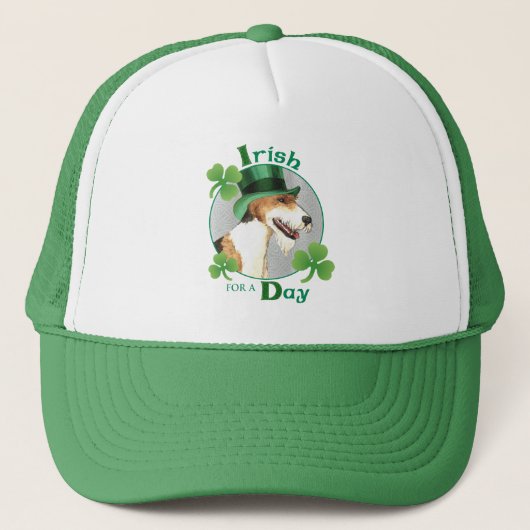 St. Patrick's Day Wire Fox Terrier Truckerkappe (Vorderseite)