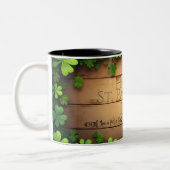 St. Patrick's Day wünscht 🍀 Zweifarbige Tasse (Links)
