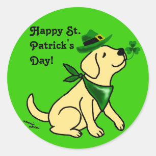St. Patrick's Day Yellow Labrador Runder Aufkleber