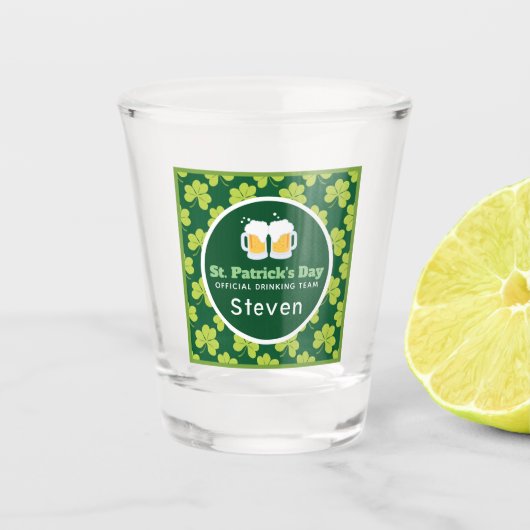 St. Patrick's Drinking Team Clover Pattern Schnapsglas (Vorderseite)