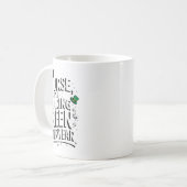 St. Patricks-Feier Lustige Idee Irisches Outfit Kaffeetasse (Vorderseite Links)