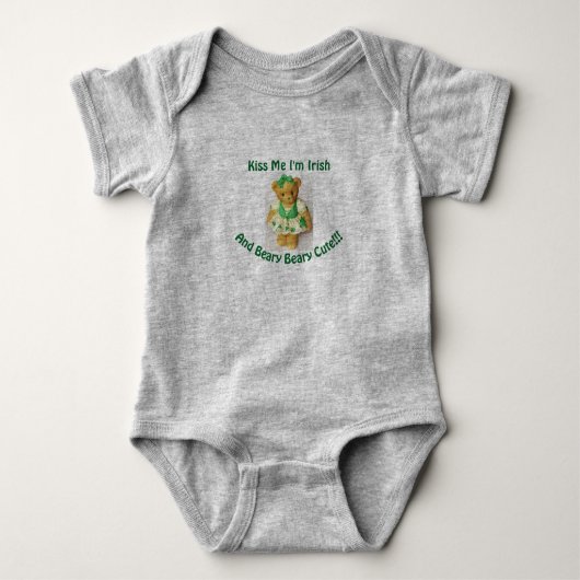 St. Patrick's Kiss Me Teddy Bear Baby Bodysuit Baby Strampler (Vorderseite)