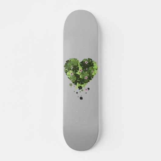 St. Patricks Kleeblatt-Herz Skateboard (Vorne)
