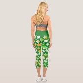 St Patrick's Kleeblatts Muster Grün Weiße Orange Capri Leggings (Rückseite)
