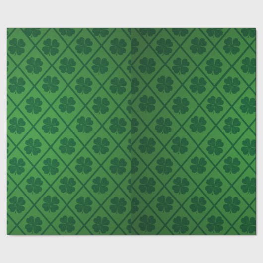 St Patricks Lucky Four Leaf Green Clover Pattern Geschenkpapier (Saum)