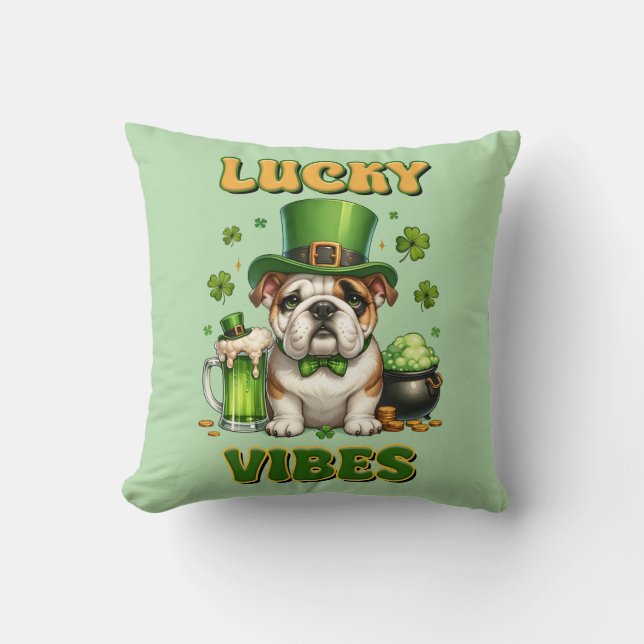 St. Patrick's Lucky Vibes Bulldog Kissen (Vorderseite)