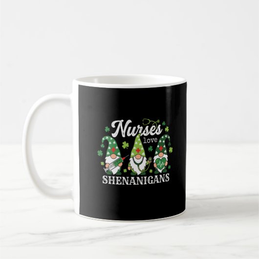 St Patricks Nurses Love Shenanigans Gnomes Scrub Kaffeetasse (Links)