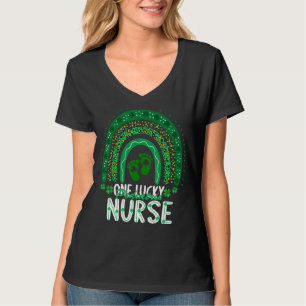 St Patricks One Lucky Pediatric Nurse Kleeblatt Rn T-Shirt
