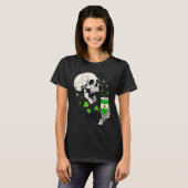 St. Patrick's Skeleton Kaffee im Inneren, aber Fee T-Shirt (Vorne ganz)