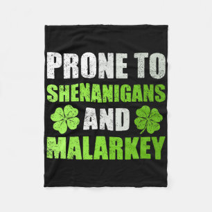 St. Patricks Tag Neigt zu Schabernack und Unfug Fleecedecke