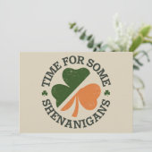 St. Patrick's Time for some Shenanigans Clover Einladung (Stehend Vorderseite)