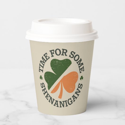 St. Patrick's Time for some Shenanigans Clover Pappbecher (Vorderseite)