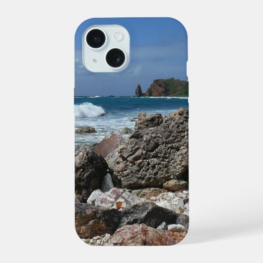 St. Thomas Rocky Beach iPhone 15 Hülle (Rückseite)
