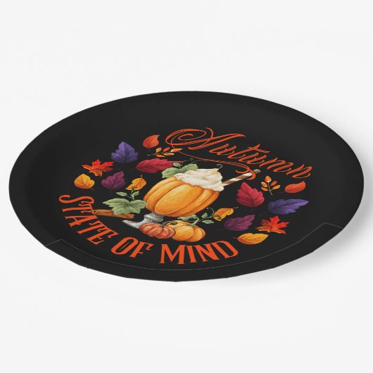 Staat des Geistesschwarzes Herbst Pappteller (Schrägansicht)