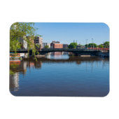 Staat Straßenbrücke durch den Fluss Milwaukee Magnet (Horizontal)