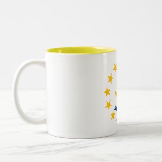 Staatsflagge der Insel Rhode Zweifarbige Tasse (Links)