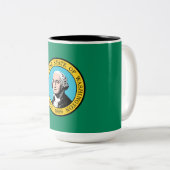 Staatsflagge in Washington Zweifarbige Tasse (VorderseiteRechts)