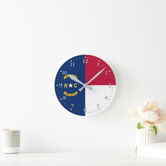 Staatsflagge North Carolina Runde Wanduhr (Zuhause)