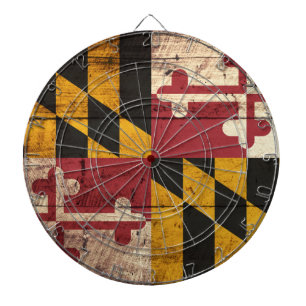 Staatsflagge von Maryland auf altem Holzkörner Dartscheibe