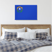 Staatsflagge von Nevada Canvas Print Leinwanddruck (Insitu (Schlafzimmer))
