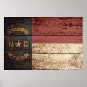 Staatsflagge von North Carolina auf Altholzkörnern Poster