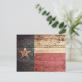 Staatsflagge von Texas auf Altholzkörnern Postkarte (Stehend Vorderseite)