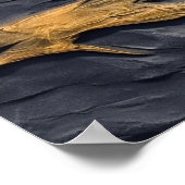 Stachelraven in Basrelief auf Tonschiefer Poster (Ecke)