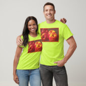 "Stack of Red Apples Fruit" Niedliches Foto. Jetzt T-Shirt (Unisex)