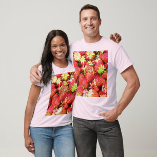 "Stack of Strawberries Fruit" Niedliches Foto. Jet T-Shirt