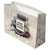 Stacks Meditative Cairn Geburtstag Große Geschenktüte (Rückseite Schrägansicht)