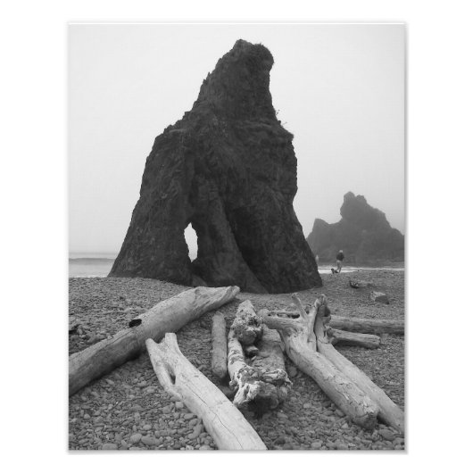 Stacks Schwarz und Weiß am Küstenmeer Fotodruck (Vorne)