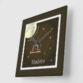 Stadaira, 24. September, fin 23 Oktober Quadratische Wanduhr (Winkel)