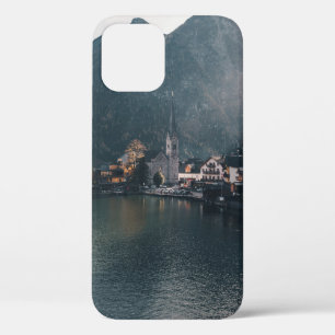 STADT AM STRAND VON WASSER UND BERGEN Case-Mate iPhone HÜLLE