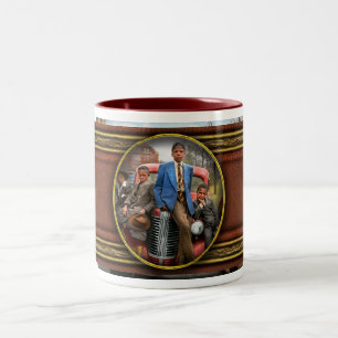 Stadt - Chicago, IL - Ich und die Jungs 1941 Zweifarbige Tasse