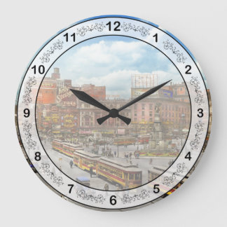 Stadt - Detroit MI - Motorstadt 1917 Große Wanduhr