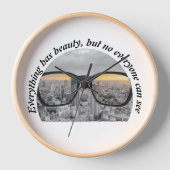 Stadt durch Brille Uhr (Vorderseite)