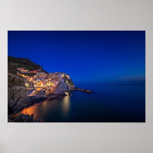 Stadt Manarola im Cinque Terre im Abend Poster (Vorne)
