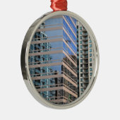 Stadt-moderne Architektur Silbernes Ornament (Rechts)