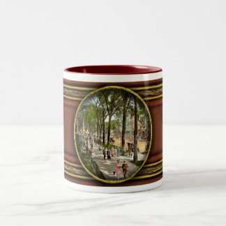 Stadt - NY - Ich würde Liebe haben, auf dem Broadw Zweifarbige Tasse