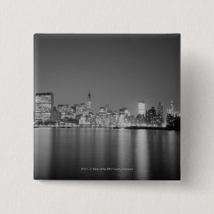 Stadt-Skyline nachts Button