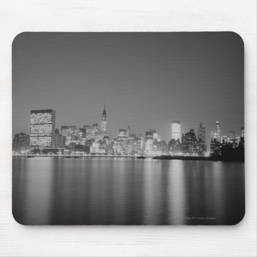 Stadt-Skyline nachts Mousepad (Vorne)