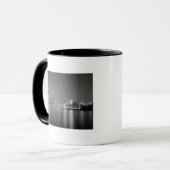 Stadt-Skyline nachts Tasse (Vorderseite Links)