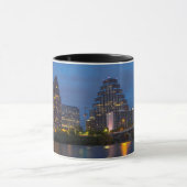 Stadt-Skyline reflektieren sich in Dame Bird Lake Tasse (Zentrum)