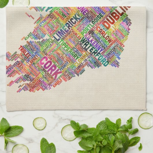 Stadt-Textabbildung Irlands Eire Handtuch (Gefaltet)